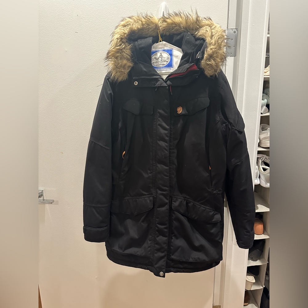 FjallRaven Women’s Parka Jacket - size Medium with removable Fur Hood